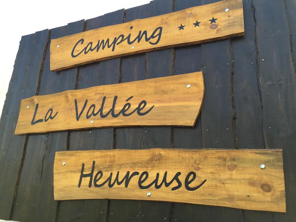Camping De La Vallee Heureuse Orgon Exteriér fotografie